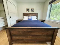 Spacious Tranquil Oasis at Okanagan 302 Hotels in Peachland