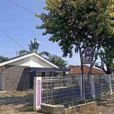 Guest House 88 Lahat RedPartner Hotel Exterior