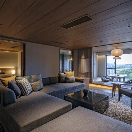 Hotel Parens Onoya
