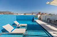 Hotel Parador de Alcalá - Pools
