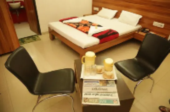 Hotel Kunal & Restaurant since1983