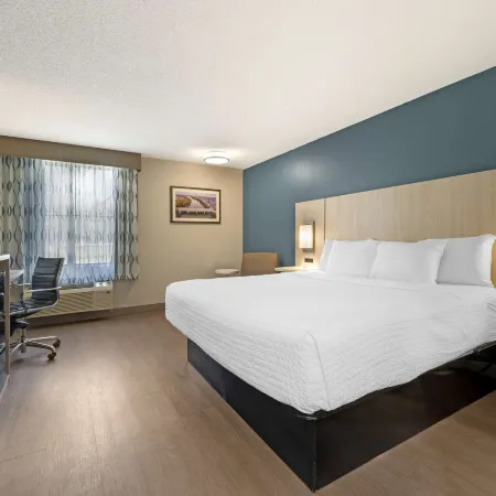 Best Western Plus Lafayette Hotel University Area