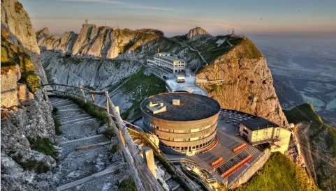 Hotel Pilatus-Kulm