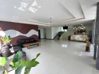 T Hotel Kualanamu Tumpatan Nibung 호텔