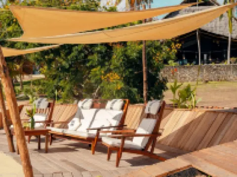 Basecamp Mafía Island โรงแรมในมาเฟีย