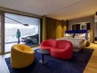 b'mine Duesseldorf, WorldHotels Crafted Hotels near أُنترباخ