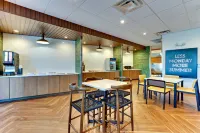 Fairfield Inn & Suites Dallas Love Field - breakfast