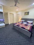 The Khayabaan - Luxurious Home Stay Away from Home Hotels in Lal Chowk