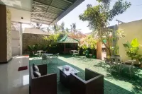 Sans Hotel Borobudur Banyuwangi Hotel dekat MASJID PATOMAN BARAT