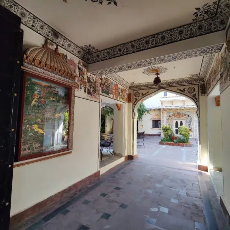 Palkiya Haveli - Heritage Hotel