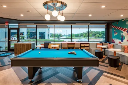 Tru by Hilton Garland Richardson