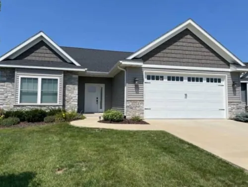 Entire Home: First Class Stay for Work & Play