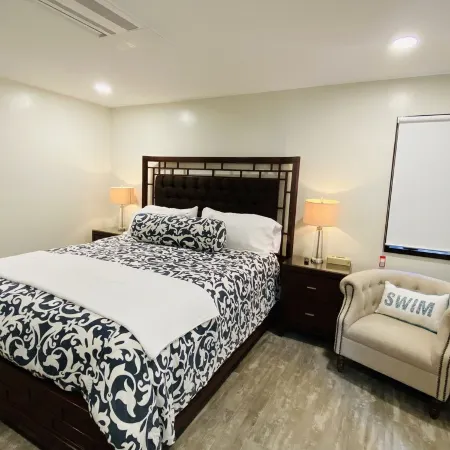 New *[ A/C ]*   Casa de las olas @ Hamilton Cove
