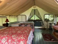 Glamp Thomas On Adk Farm Offers Privacy, Stargazing And Mountain Views Hotels in Johnsburg