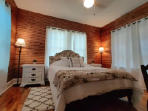 Jamestown in the Heart of Avondale close to downtown Jax