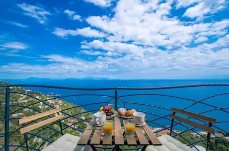 In Amalfi Coast: Modern and elegant "Mareblue" house with wonderful sea view