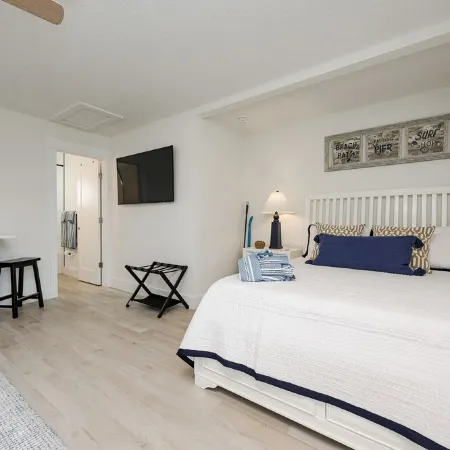 The Coziest Studio by the Sea!