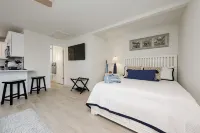 The Coziest Studio by the Sea!