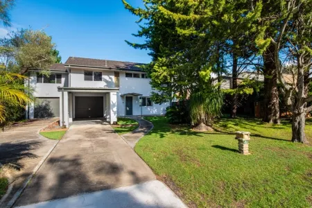 Pete's on the Beach, less than 5 minutes to Batemans Bay CBD Отели рядом с достопримечательностью «Treasures from the Deep Opal and Shell Museum»