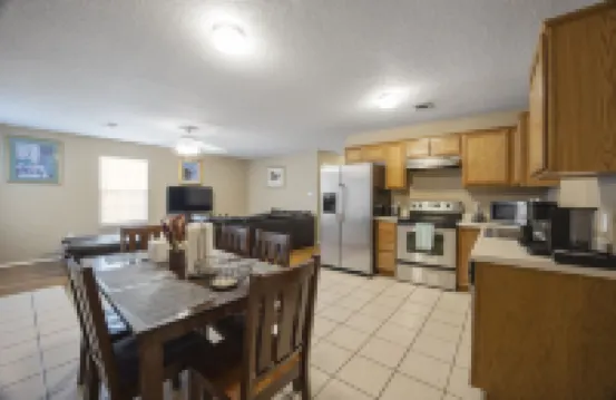 Cheerful 2 Bedrooms 2 Full Bathrooms Duplex