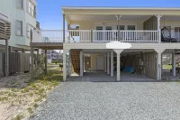 MareBella 2nd row Ocean front with Gorgeous sunrises Hotels in Stump Sound