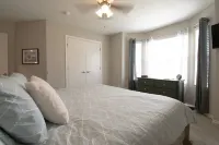 Texas Roots: King Beds - 6 Minutes to Downtown McKinney- Sleeps 6 - Remodeled