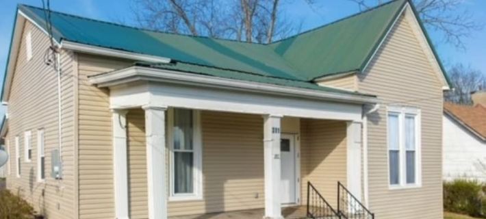 Your home away from Home. 4 blocks from downtown, 2 miles from MTSU Hotels in Murfreesboro