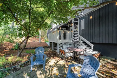 Calhoun Clubhouse 3BR/2BA Home • Sleeps 8 • Fire pit 🔥 • Near #6 & Longleaf ⛳