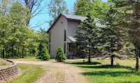 Riverside/Fishing/Arcade/Pool Table/Disk Golf/Fire Pit/Basketball/Pets/WiFi/UTV