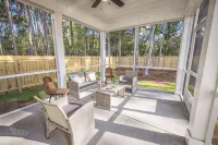 Two King beds, Game Room, Screen Room, Fully Fenced in Yard Beautiful Home!