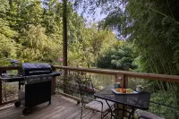 Beautiful Waterside Cabin (2), Great Location, View, 8 Min To Downtown, Biltmore Các khách sạn gần Lake Powhatan Recreation Area & Campground