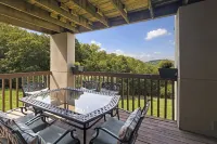 Next to SDC & Table Rock Lake. 2 Beds 2 Baths. 20ft Patio. Full Size Kitchen.