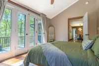 Woodland Retreat - 15 Min to DT Asheville