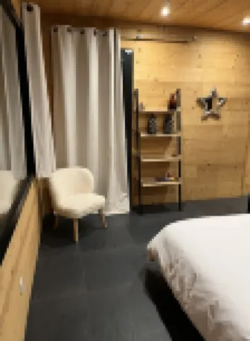 Large chalet 12 people