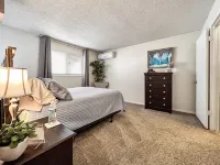 Beauty in the Springs"Entire Condo Great Location