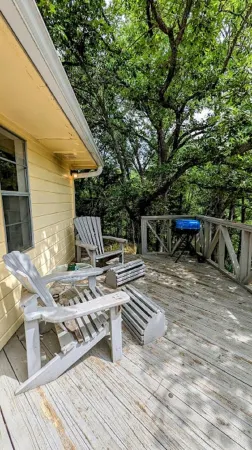 Cricket Hollow with Dock and private Lake Access Sleeps 6