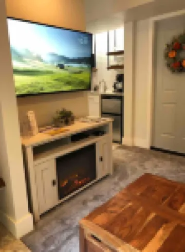 Silver Falls Luxury Studio-1/2 mi from Silver Falls