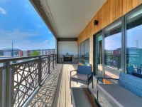 The Cartier Lux DT Apt w/Skyline view - ห้องครัว