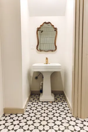 Steps to VT Campus & Cassell Cozy Blacksburg Studio Отели рядом с достопримечательностью «Политехнический университет Виргинии»