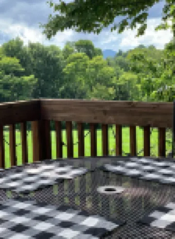 Experience serene stays near The Blowing Rock. Only 1 mile from town!