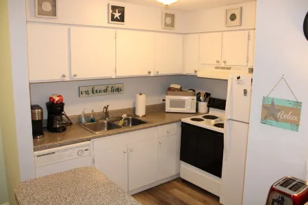 Ocean Walk 1Bd/1Ba Condo Close to the Village Pier Area Отели в г. Сейнт Саймонс Айленд