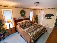 Sit on Your Deck in an Alpine Forest & Next to Mountain Stream - Homestays