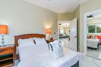 Entire 3-bedroom house in Hilo