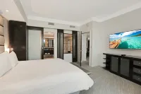 Sorrento @Fontainebleau Oceanview Double Wide Balcony Full Kitchen. Washer/Dryer