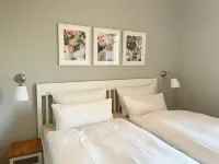 Idyllic vacation home on the Baltic Sea with sauna and fireplace 申貝格住宿飯店