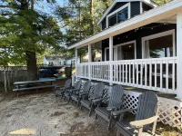 Cabin at Sunshine-Situated on the Sandy Shore of Long Lake