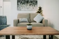 Private, modern escape right in town. Glacier Chalet Guest House. Hotels in Knik-Fairview