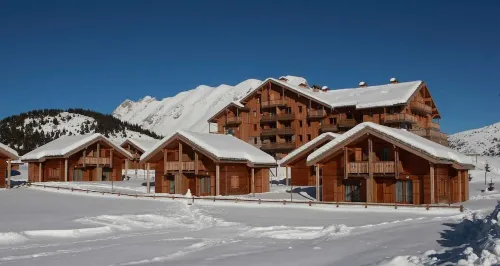 Chalet 6 Pers -piscine Chauffée- Superdevoluy 勒德奧魯住宿飯店
