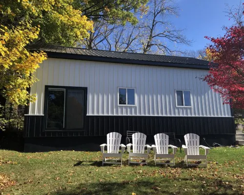 SILVER LAKE STUDIO - Located on Silver Lake & 9 miles from Letchworth State Park Hotels in Perry