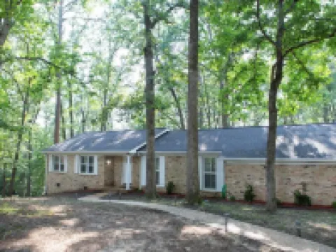Alabama University Events, 5 bdrm Home by Lake, sleeps 14, 5 mil to Bryant/Denny Hotels in Northport